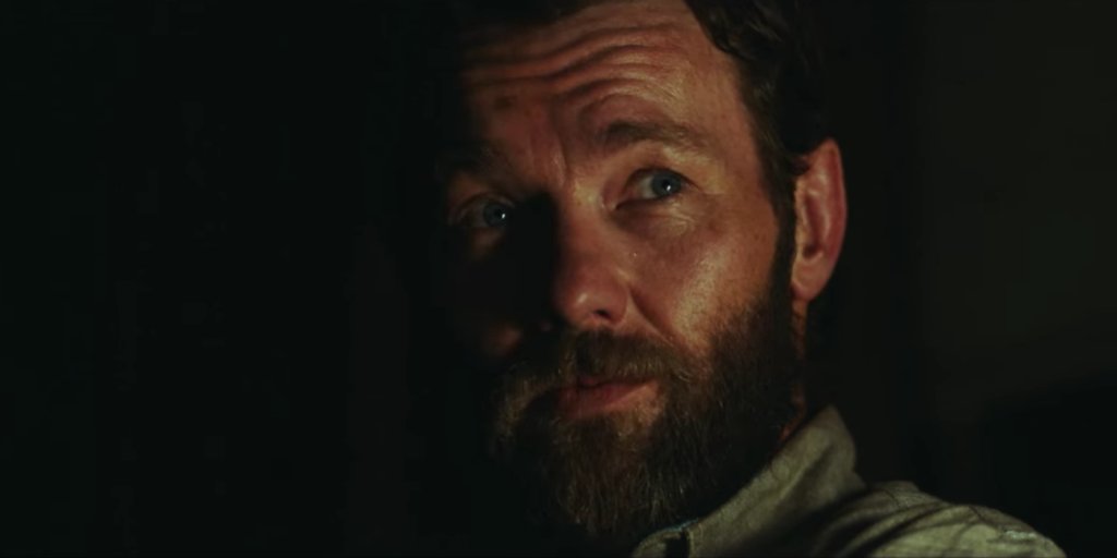 7. \"It Comes At Night\" 
Традицията е хоръри да се пускат по кината през месец октомври. В последните години обаче виждаме все повече и повече добри страшни филми в първите месеци на годината -  \"It Follows\" от 2014, \"Green Room\" от 2015 и \"The
