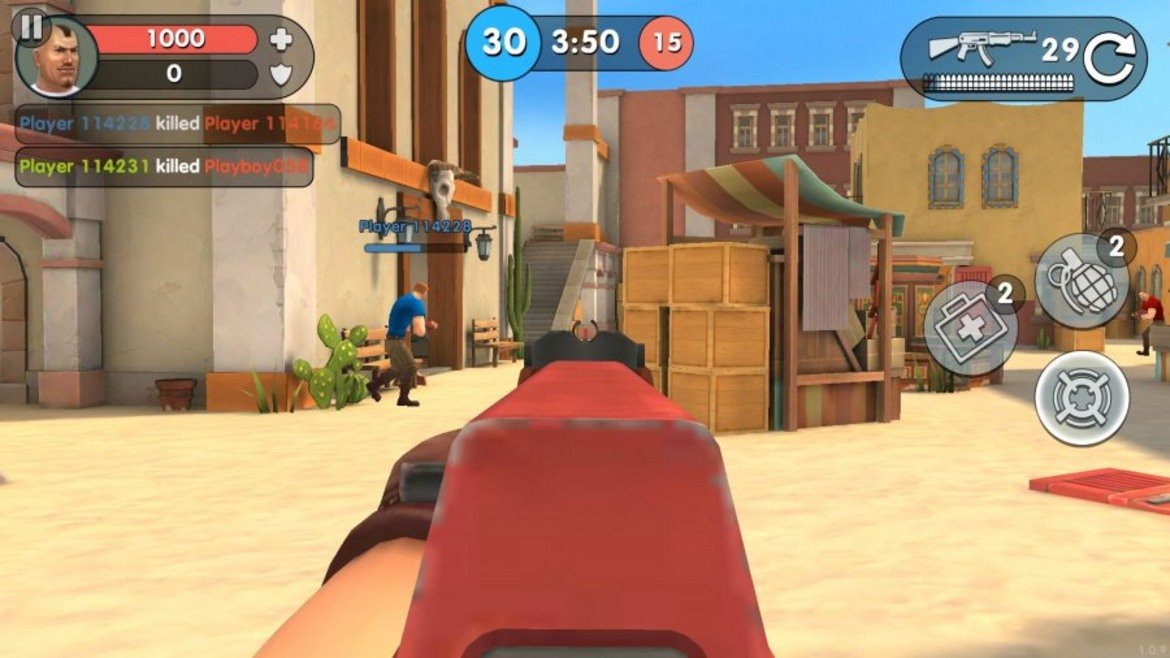 Guns of Boom (iOS, Android/безплатна)

Мобилните мултиплейър шутъри обикновено са далеч зад своите конзолни събратя, но Guns of Boom се оказа приятната изненада на последните два месеца. Ключът към успеха й е максимално опростеното управление - функции като точно прицелване и стрелба са автоматични (при желание можете да го правите и ръчно) и това оставя на вниманието ви най-вече маневрирането по картата в търсене на враговете. Играта е с приятна анимационна графика, която откровено напомня Team Fortress, а силно застъпеният ролеви елемент под формата на различни оръжия и екипировка, които може да ъпгрейдвате, гарантира доста дълго забавление. Нов ъпдейт добави и допълнителния Capture the Point режим, така че ако искате доза екшън в движение, задължително пробвайте Guns of Boom.
