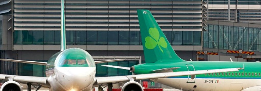 An-Aer-Lingus-plane-taxis-009