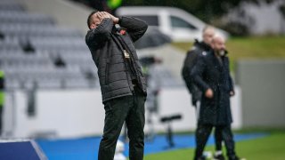 Мач на България? По дяволите футбола, отиваме на опера
