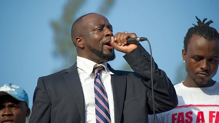 Уайклиф Жан в началото на кандидат-президентската си кампания в Хаити