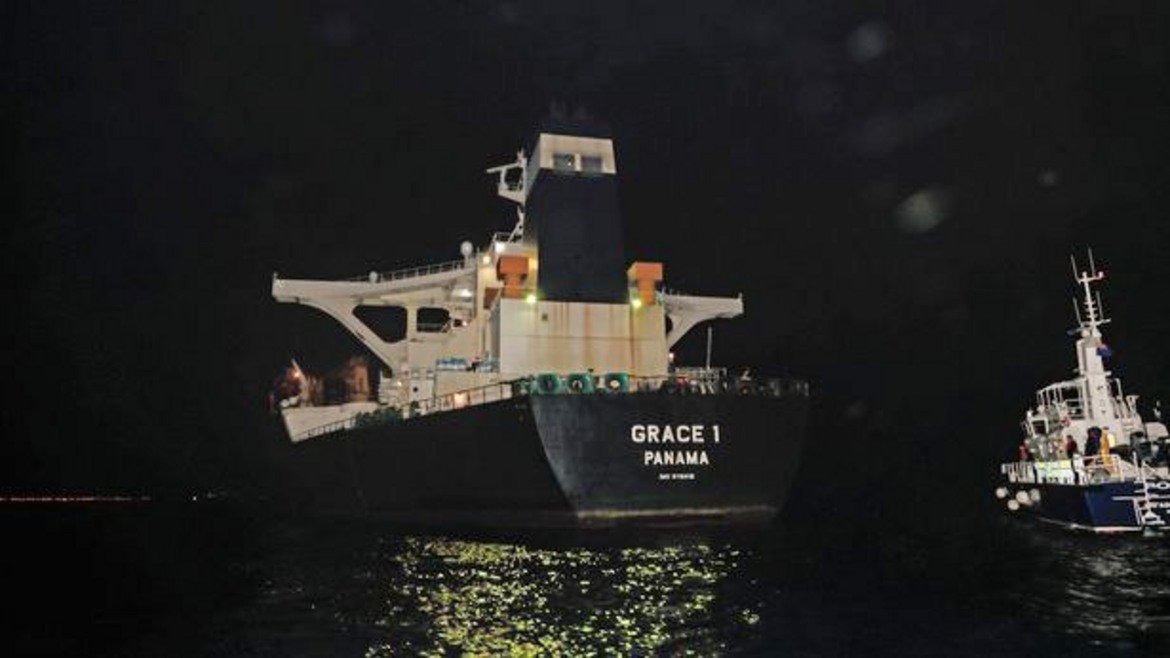 Защо британските морски пехотинци завзеха иранския танкер "Грейс 1"
