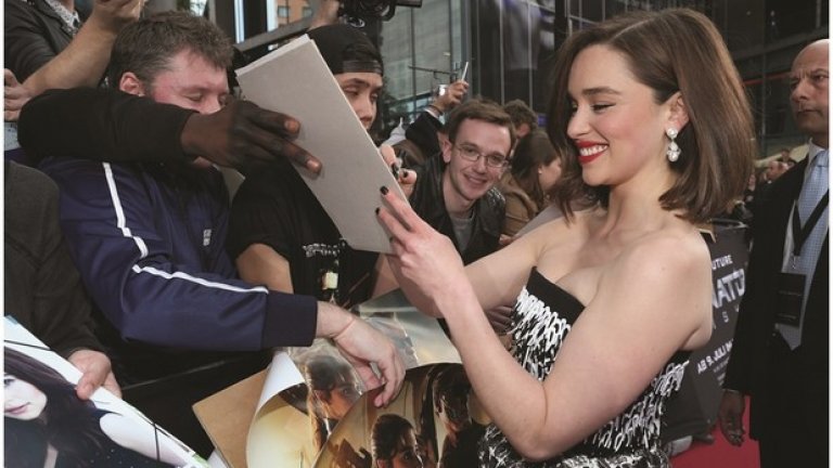 На червения килим в Берлин на премиерата на "Терминатор: Генисис"