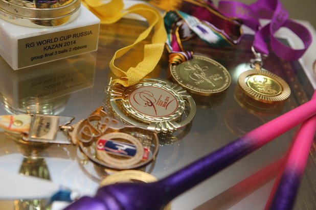 В Музея на историята на физическата култура и спорта в София бе представена временна изложба с купи, медали, трика и уреди от знаковите представяния на момичетата.