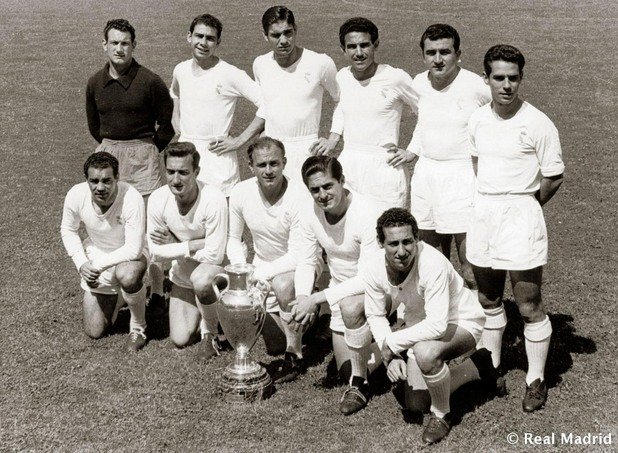 Той бе част от първия велик отбор на Реал, спечелил 5 купи на шампионите и 8 титли у дома в периода 1954-1964 г.