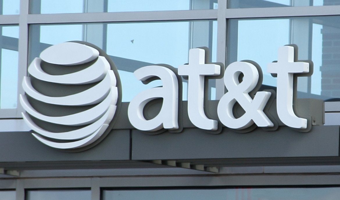 10) AT&T	

Стойност на бранда: 41.9 млрд. долара
Годишно изменение: +14 процента