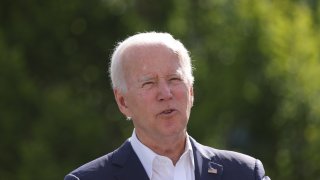 Мярката касае суми от 10 000 долара