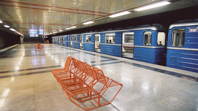 Метростанциите, на които засега може да се влиза единствено чрез няколко клика с мобилния телефон, са "Сердика", "Константин Величков" и "Люлин".