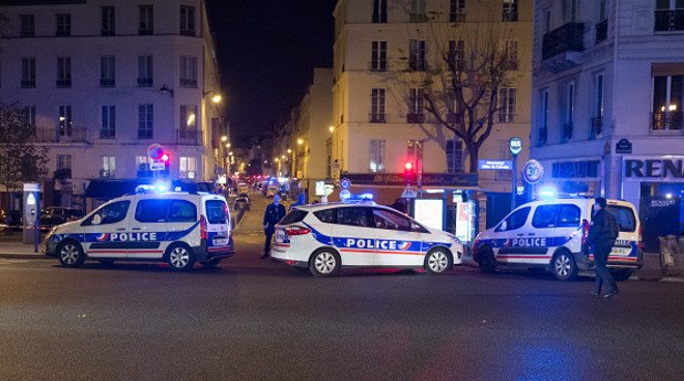 Полицията е по улиците на Париж