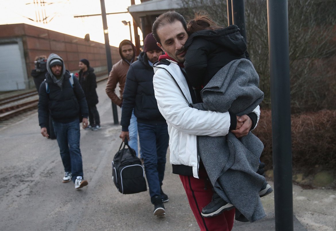 Целят ли датските власти да претопят мигрантите
