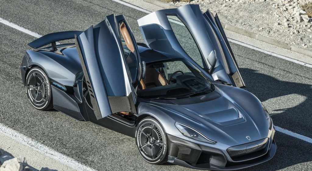 Rimac  
Rimac C Two има по 1 мотор за всяка колело, 1 скорост и 1914 конски сили. 