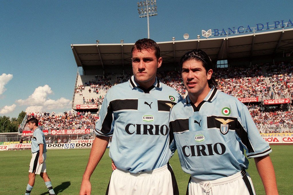1024px-Christian_Vieri_e_Marcelo_Salas_-_SS_Lazio_1998-99