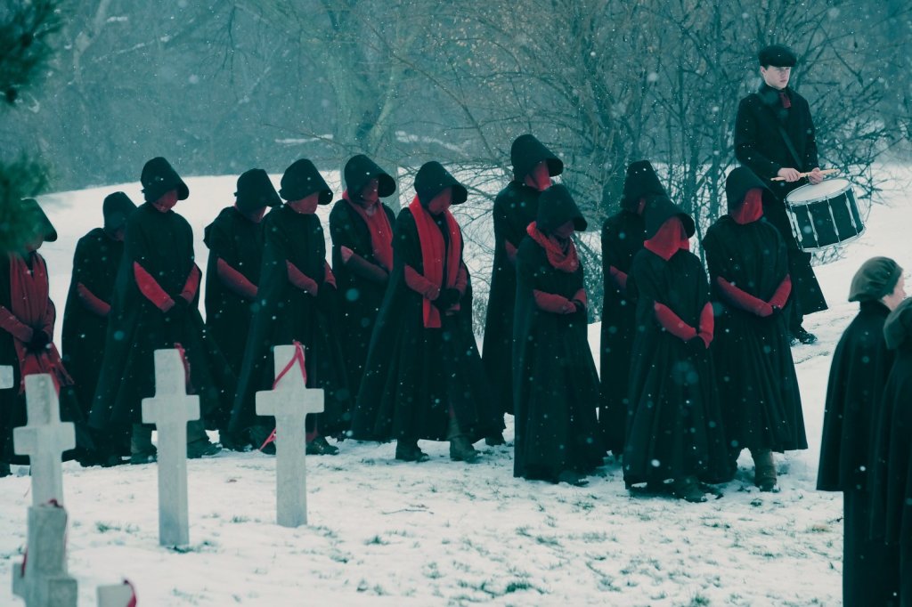 Handmaids-Tale-2