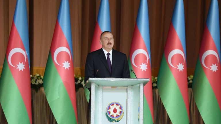 България проверява участито на Калин Митрев в "Азербайджанска перачница"