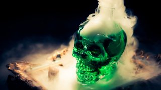 Според историческите извори Ана е отговорна за смъртта на най-малко 50 мъже