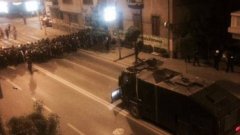 Антиправителствени протести в Македония доведоха до сблъсъци с полицията, която използва водни оръдия, за да разпъсне тълпата