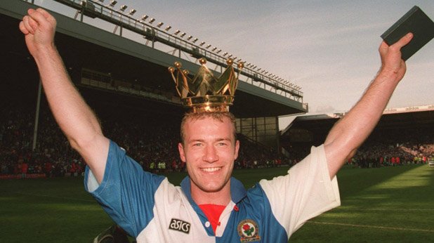 1995 г. Блекбърн с безпощадния си бомбардир Алън Шиърър е шампион на точка пред Юнайтед.