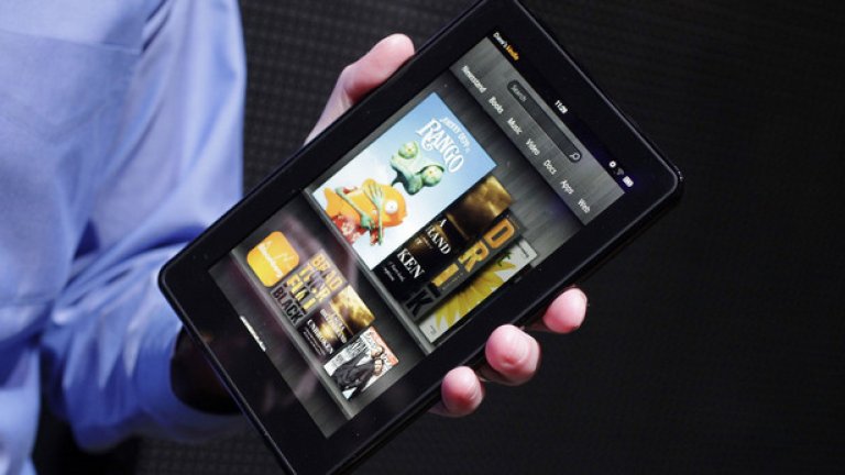 Amazon Kindle Fire  
 Популярната гама от четци за електронни книги и таблети на Amazon е гореща като огън. (Макар че Fire Phone се оказа не толкова хитов.) 
 Ако оставим настрана Samsung Galaxy таблетите, Kindle Fire са единствените в тази пазарна ниша, които са способни да се конкурират с iPad за пазарен дял. Миналия септември Amazon представиха три нови евтини Kindle устройства: 6- и 7-инчови версии на своя Fire HD ($100 и $140, съответно), които се конкурират с iPad mini, и нов модел таблет - Fire HDX, с по-голяма резолюция, струващ $380 и пряко конкуриращ се с iPad Air. 
 Най-новият четец за е-книги на Amazon, продаваният за $200 Kindle Voyage, обещава да стигне дори още по-далеч.