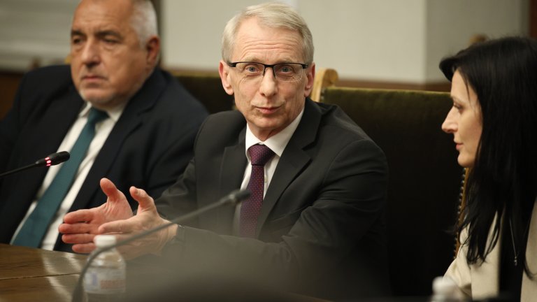 Все още се преговаря за пълно падане на бойкота на Виена