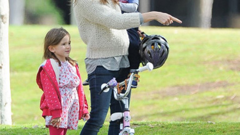 Децата на Дженифър Гарнър учат в Калифорния