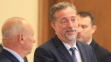 Кметът на Бургас Димитър Николов призова да се сложи точка на спора за избора на домакин