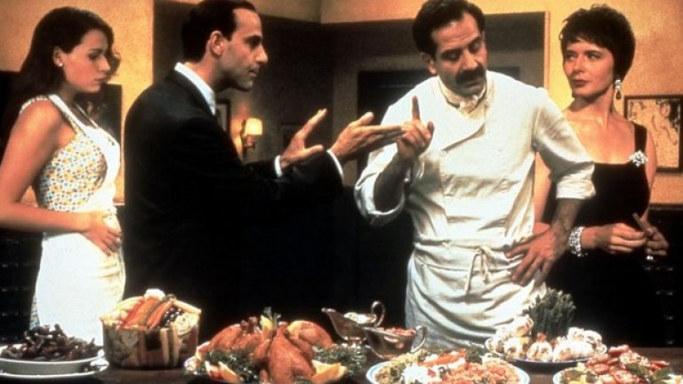 2. Big Night (1996)

През 50-те ресторантът на двама братя италианци в Ню Джърси е заплашен от фалит. Кулминацията в "Голямата нощ" или т.нар. food порно e сцената, в която се прави угощение за джаз легендата Луис Прима, с цел заведението да бъде спасено. 
