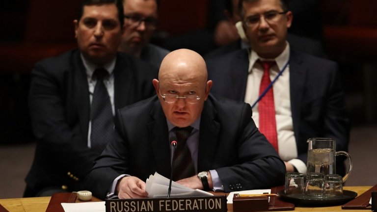 Остра размяна на реплики в Съвета за сигурност на ООН. Посланикът на Русия Василий Небензя (на снимката) прочете 30-минутна реч срещу обвиненията на Великобритания.