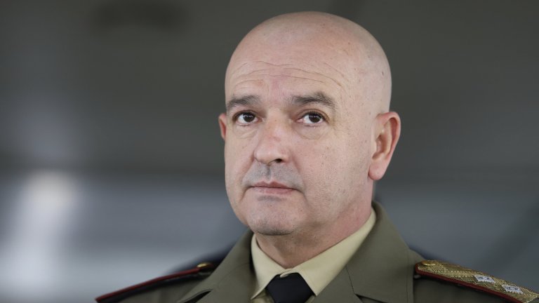 Или с други думи - песни за социална изолация у дома: