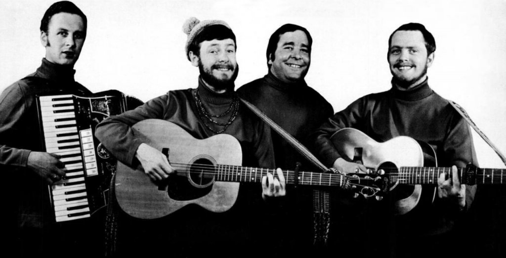 The Irish Rovers
Тези канадци с ирландски корени определено знаят как да вложат живец в музиката. От 60-те насам те свирят стари ирландски песни от Северна Америка със собствен аранжимент. И им се получава добре.
