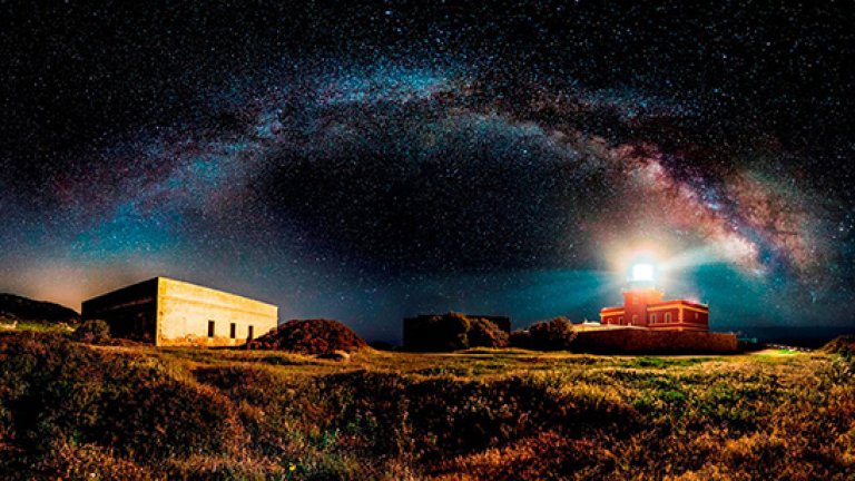Категория Панорама: Starry Lighthouse, от Иван Педрети, Италия