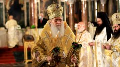 Главата на православната църква призова да се молим за лекрите и за всички, които се борят за човешкия живот
