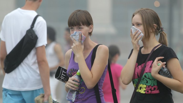 Москва отново е в дим от горските пожари. Мирисът на изгоряло се усеща в много райони на мегаполиса.