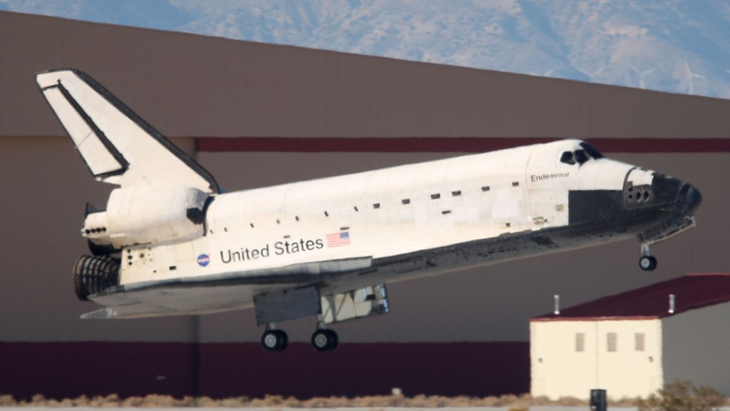 Space Shuttle Endeavour Returns To Earth After 16-Day Mission