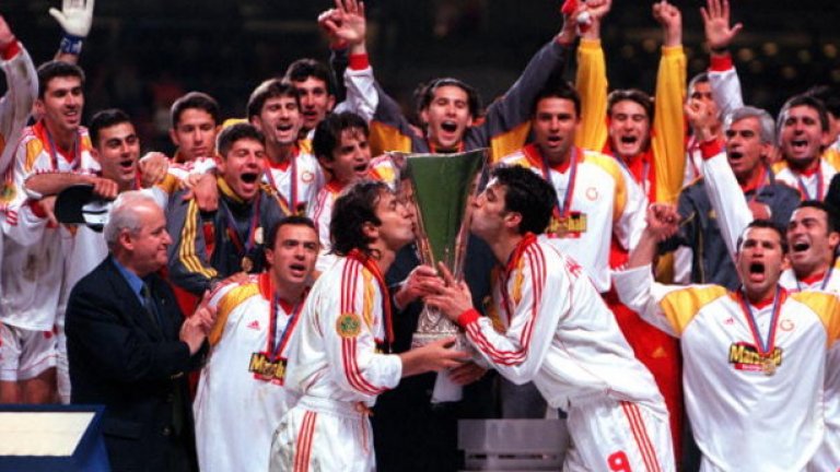 10. Да спечели европейски турнир
Тук "Емирейтс къп" не се брои.
За 18-те си години начело, Венгер на два пъти е бил на прага да спечели европейски клубен турнир - в случая с Барселона през 2006-та и загубава от Галатасарай във финала за Купата на УЕФА с дузпи през 2000-та година. 