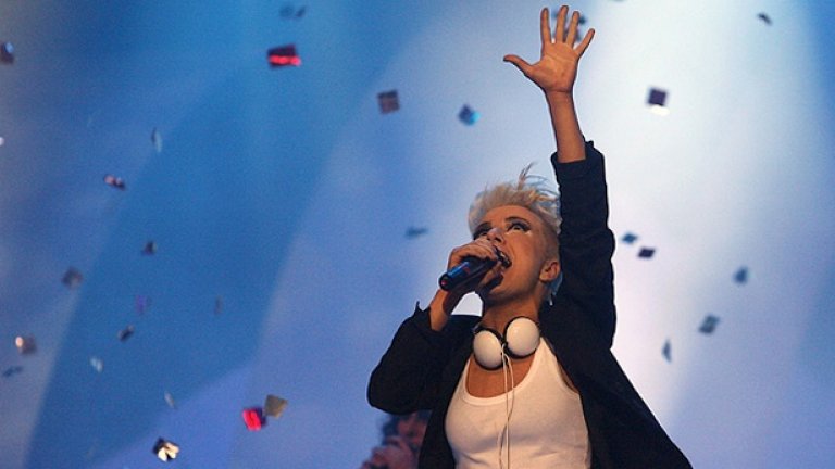 Успех на Поли Генова на финалите на Евровизия