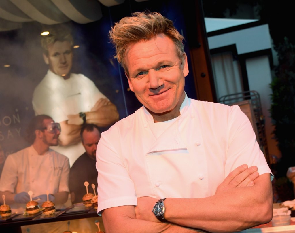 "Супа ли готвим, или се опитваме да призовем демон?"
В неговата адска кухня място за други демони няма.