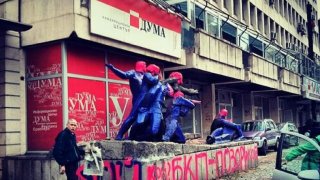 ЕСПЧ оправда Асен Генов и Цветелина Сърбинска за боядисването на партизански паметник