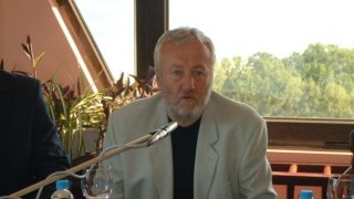 Стоян Чешмеджиев