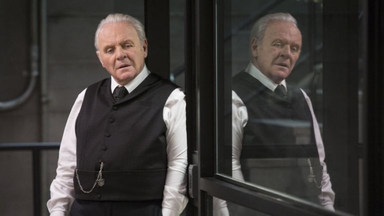 Westworld 
Много малко сериали могат да се сравнят с великолепието на Westworld (особено в първия му сезон). Шоуто бърка дълбоко в мозъците на зрителите, карайки ги да се замислят върху редица теми за свободата, за разрушителната сила на човека, лишен от чувството си за отговорност, за това как сме склонни да създадем нови роби в лицето на роботите и как тези роби могат да се превърнат изведнъж в наши господари. Самият сериал разглежда един модернистичен увеселителен парк от бъдещето, в който роботите са неотличими от хората, а човеците могат да се разхождат безнаказано сред тях, убивайки, малтретирайки и изнасилвайки. Поне докато роботите не решат, че е време това да спре.