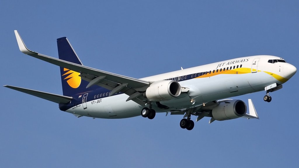 Jet_Airways_Boeing_737-800_Spijkers
