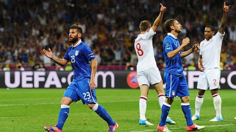 Англия и Италия излизат в повторение на четвъртфиналния сблъсък от Евро 2012, само че Рой Ходжсън ще заложи на експериментален състав, а Чезаре Прандели се чуди кои от футболистите му са в оптимална форма десетина дни преди началото на сезона в Серия "А"