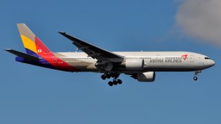 Asiana Airlines - Boeing 777-200ER