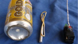 ied-isis-dabiq, бомбата, свалила руски самолет a321