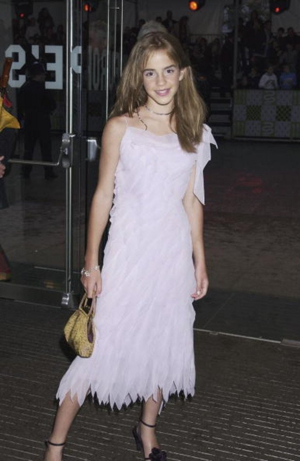 Ема Уотсън, разбира се, дебютира на звездния небосклон на премиерата на "Хари Потър" през 2001 г.