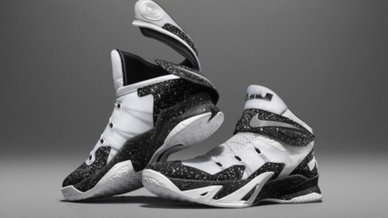 Бонус: Обувки, които се завързват с една ръка
Nike Flyease 8 / $130
През 2012 година ученикът Матю Уолзър, който страда от церебрална парализа, праща на Nike съобщение: „Мечтая да отида в колеж по свой избор, без да се тревожа за някой, който да ми връзва връзките всеки ден”. 
Nike приема предизвикателството и създава обувки с по-удобни връзки, за да бъдат полезни за всички потребители. Тази година компанията представи Flyease 8, баскетболните кецове на Леброн Джеймс, които могат да се връзват с една ръка. 
Уолзър сега е второкурсник в университет във Флорида и казва, че новите обувки му дават усещане за независимост и сръчност.
