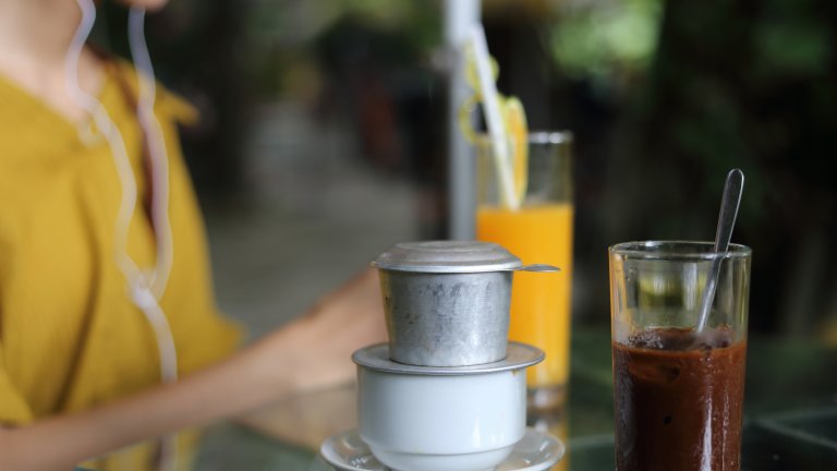 Кафето във Виетнам се прави с филтър.
