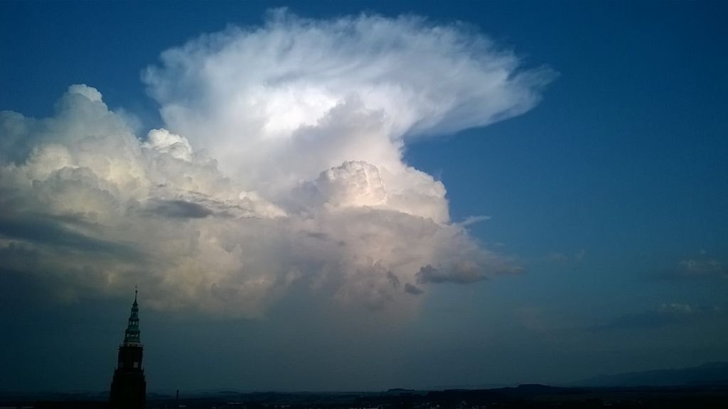 Storm_cloud