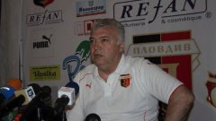 Наследникът на Христо Бонев на треньорския пост в Локомотив (Пловдив) ще бъде чужденец