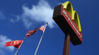 McDonalds Q2 Profit Drops 4.5 Percent On Stronger Dollar, Tougher Competition