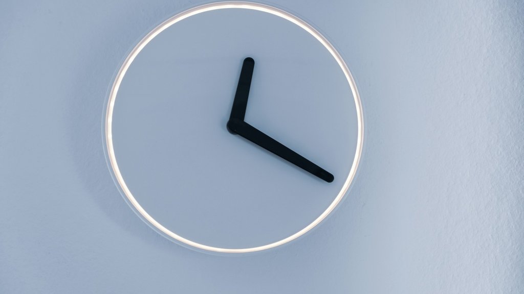 moritz-kindler-mGFHA_0TWnA-unsplash